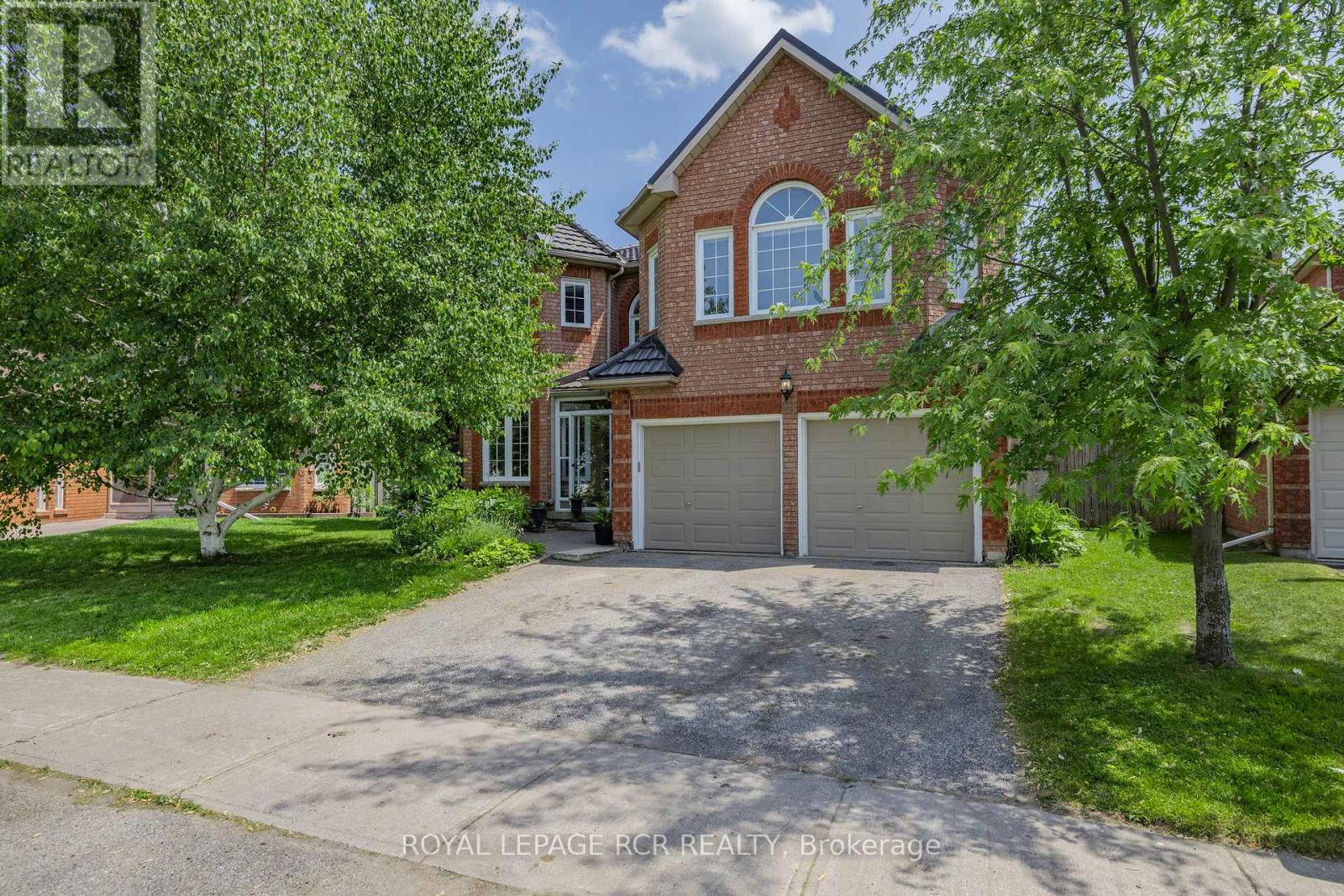 11 Litner Cres, Georgina, ON L4P 3V1