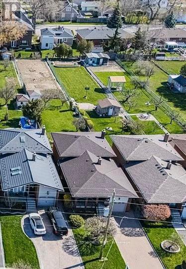 1217 Alexandra Ave, Mississauga, ON L5E 2A4