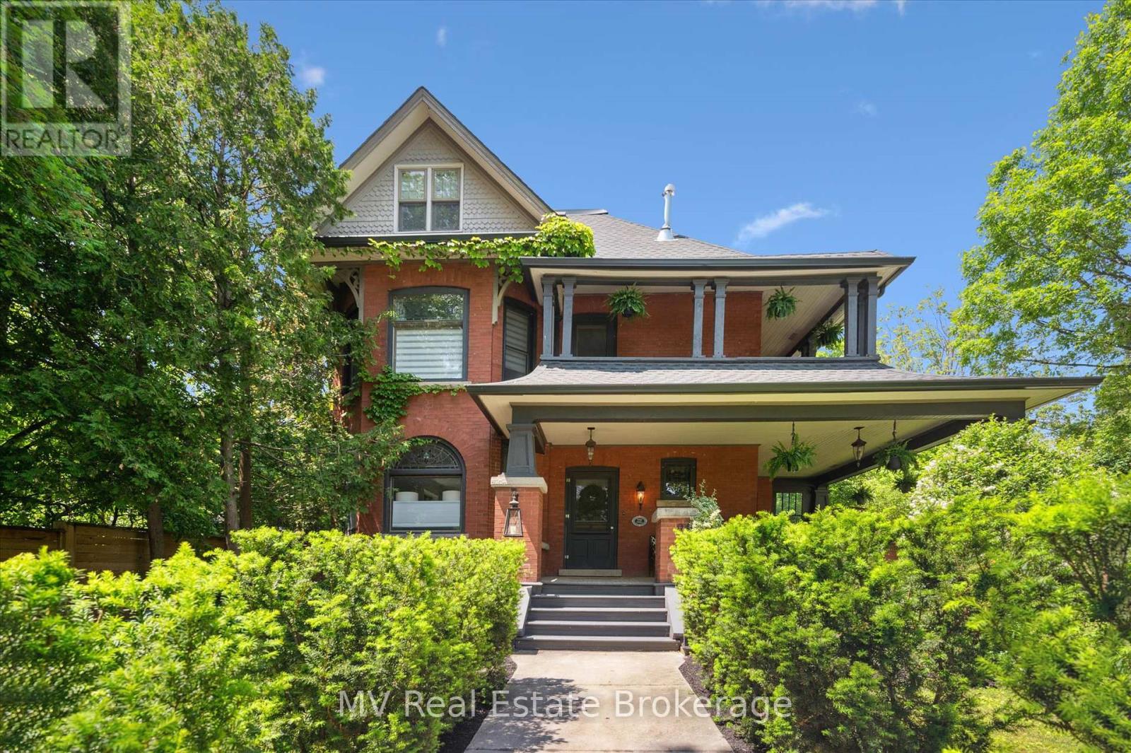 94 Colborne St, Centre Wellington, ON N0B 1S0