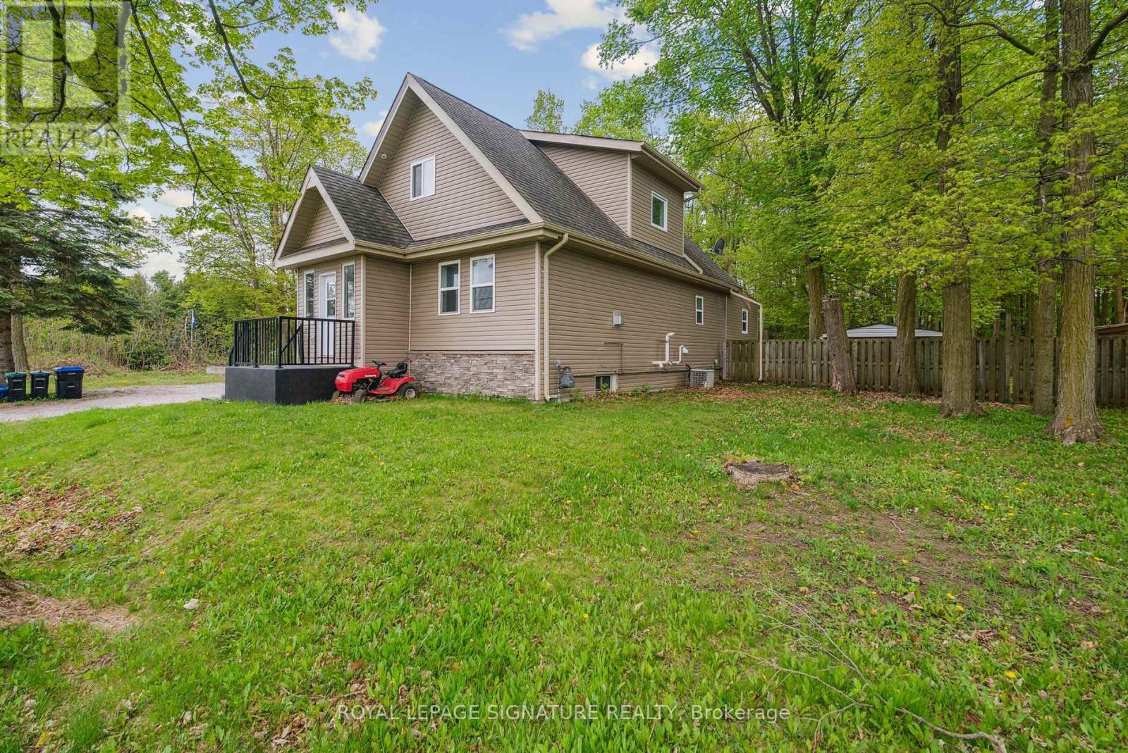 4290 Yonge St, Bradford West Gwillimbury, ON L0L 1R0