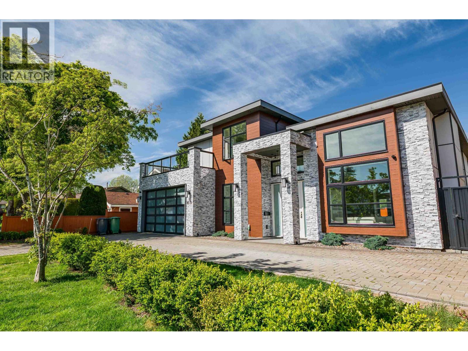 8511 Sierpina Dr, Richmond, BC V7A 4M8