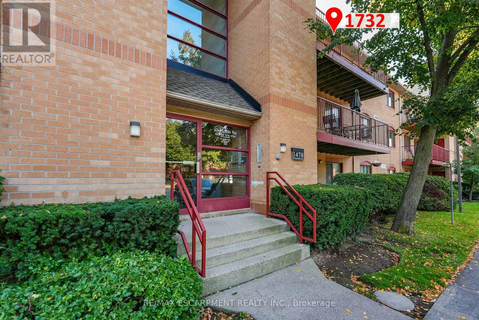 1732 1478 Pilgrims Way, Oakville, ON L6M 3G7