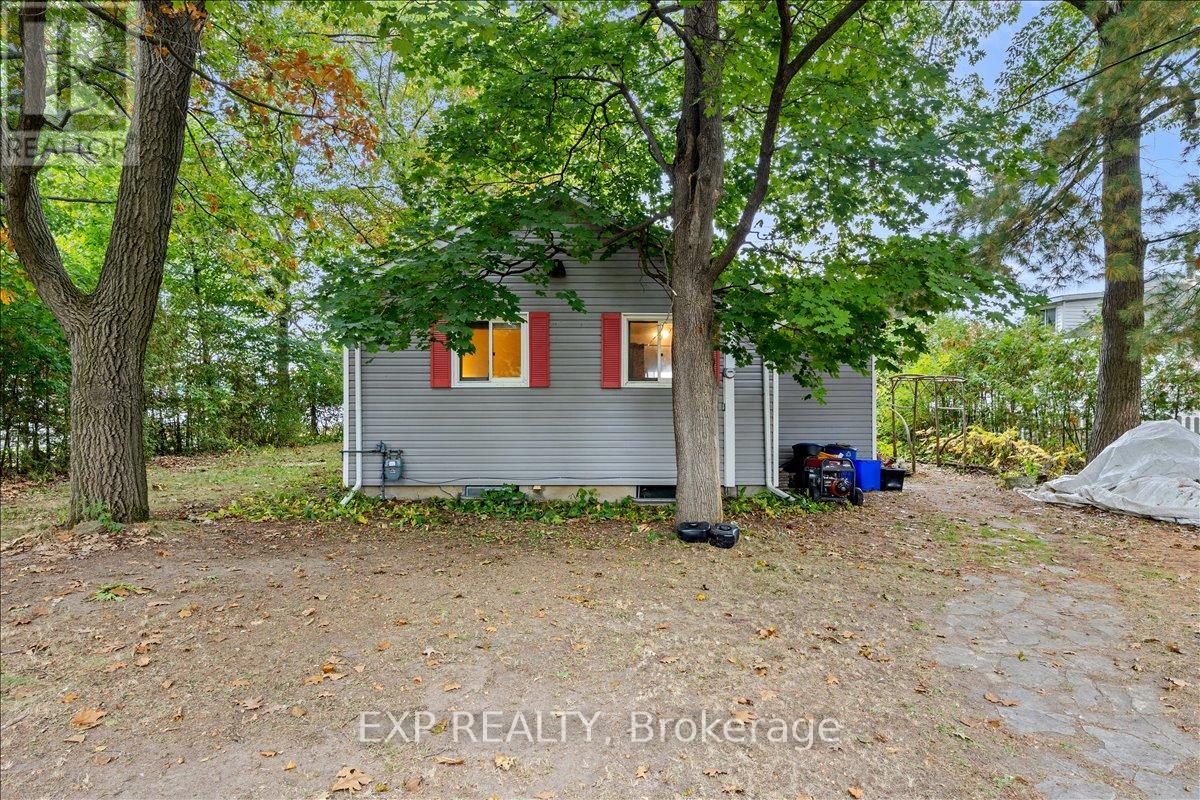488 Bayview Dr, Ottawa, ON K0A 3M0