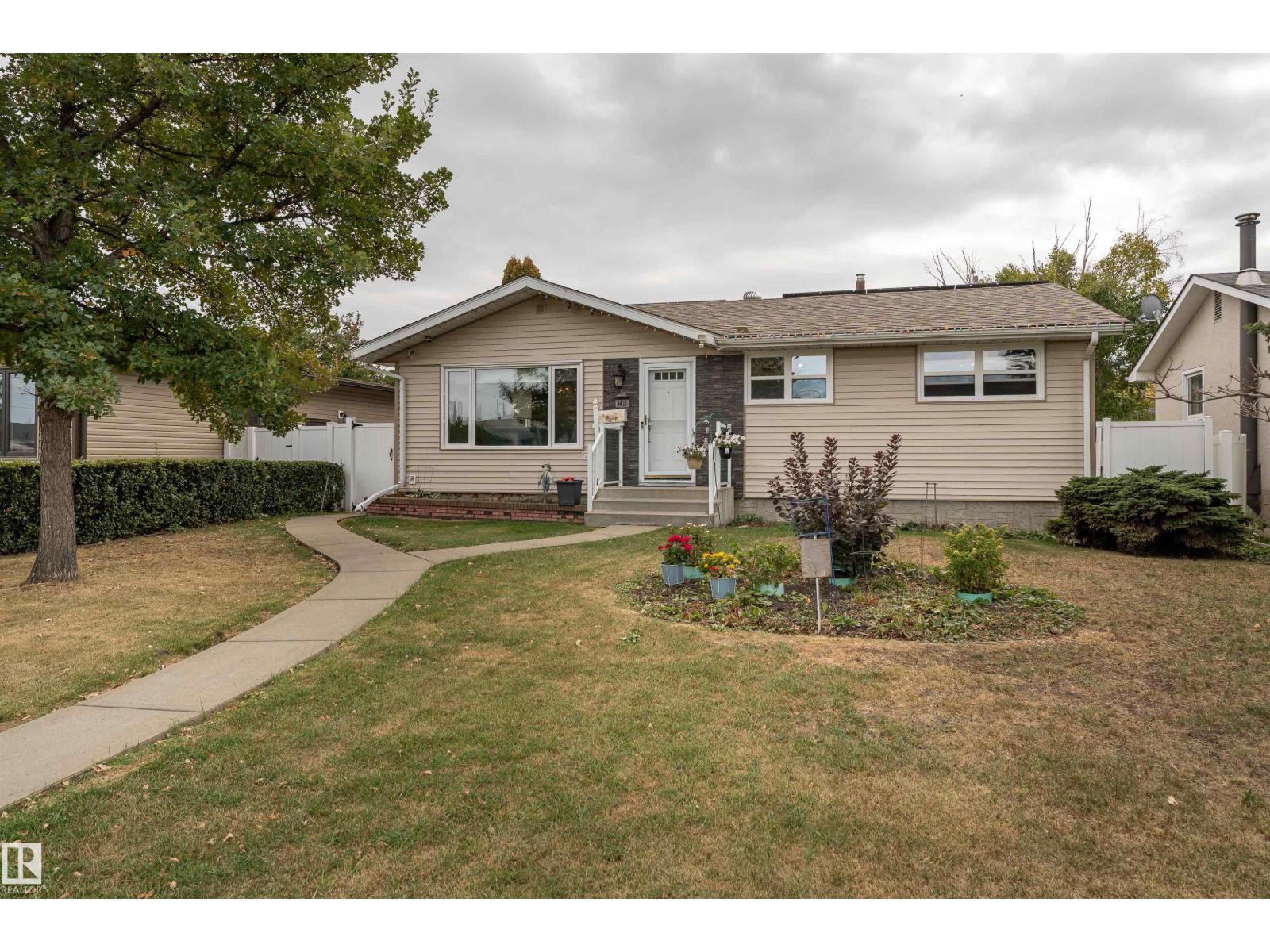 135 Av Nw Unit 8411, Edmonton, AB T5E 1M9