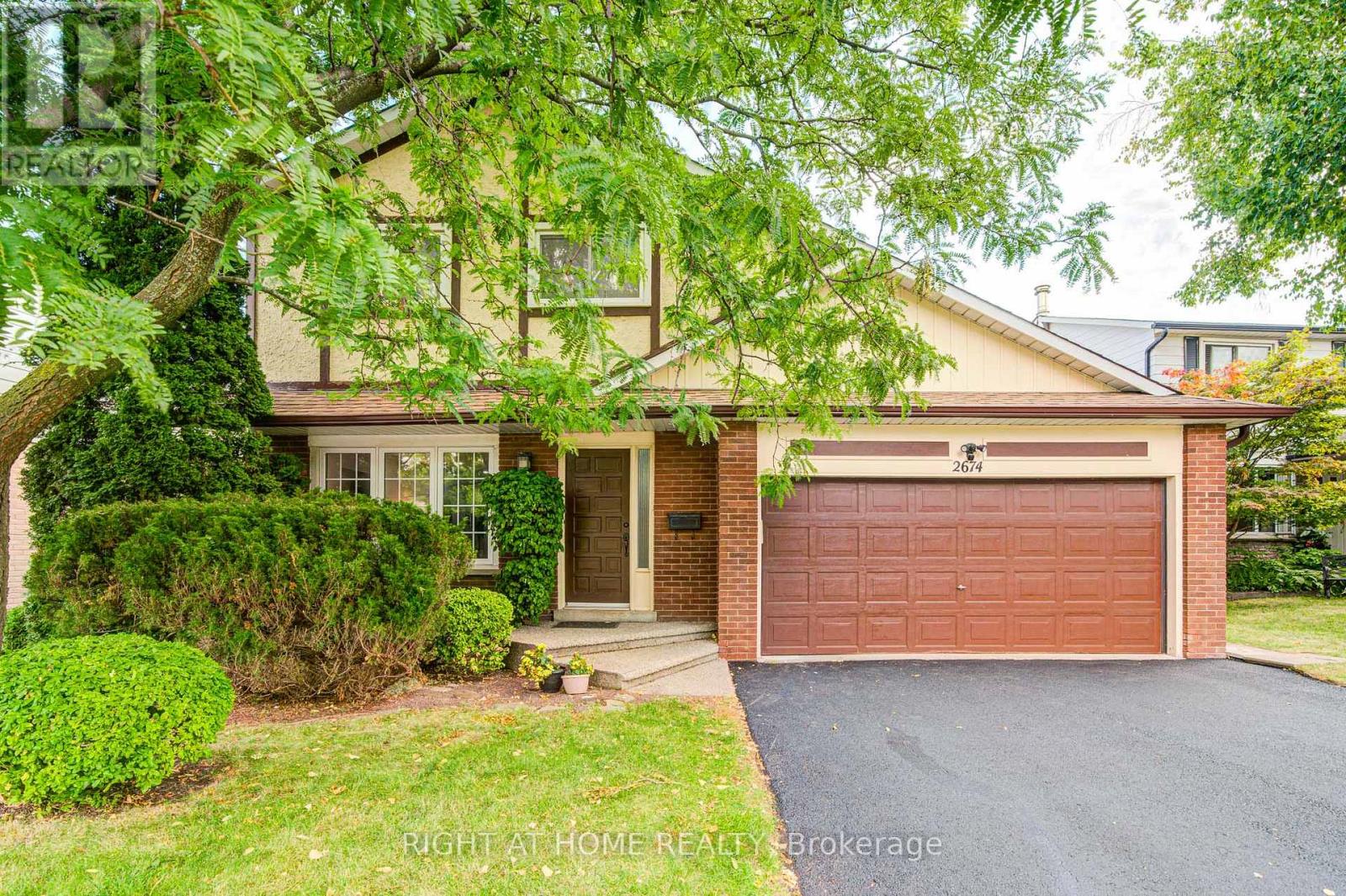 2674 Constable Rd, Mississauga, ON L5J 1W4