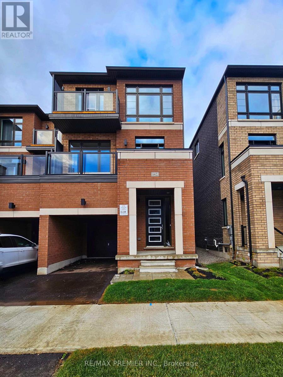 142 Turnberry Ln, Barrie Painswick South, ON L9J 0M3