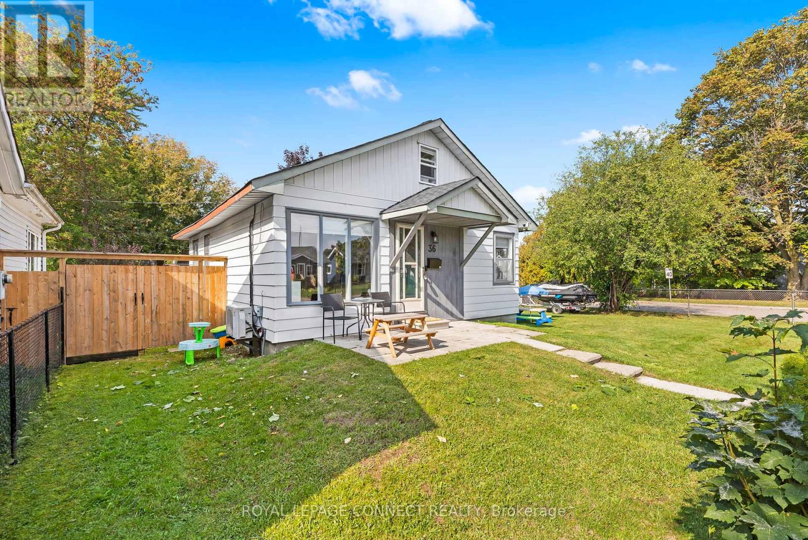 36 Tudor Ave, Ajax, ON L1S 2A3
