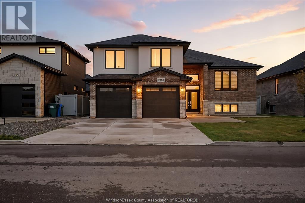 1361 Barkley Ave, Windsor, ON N8P 0E8