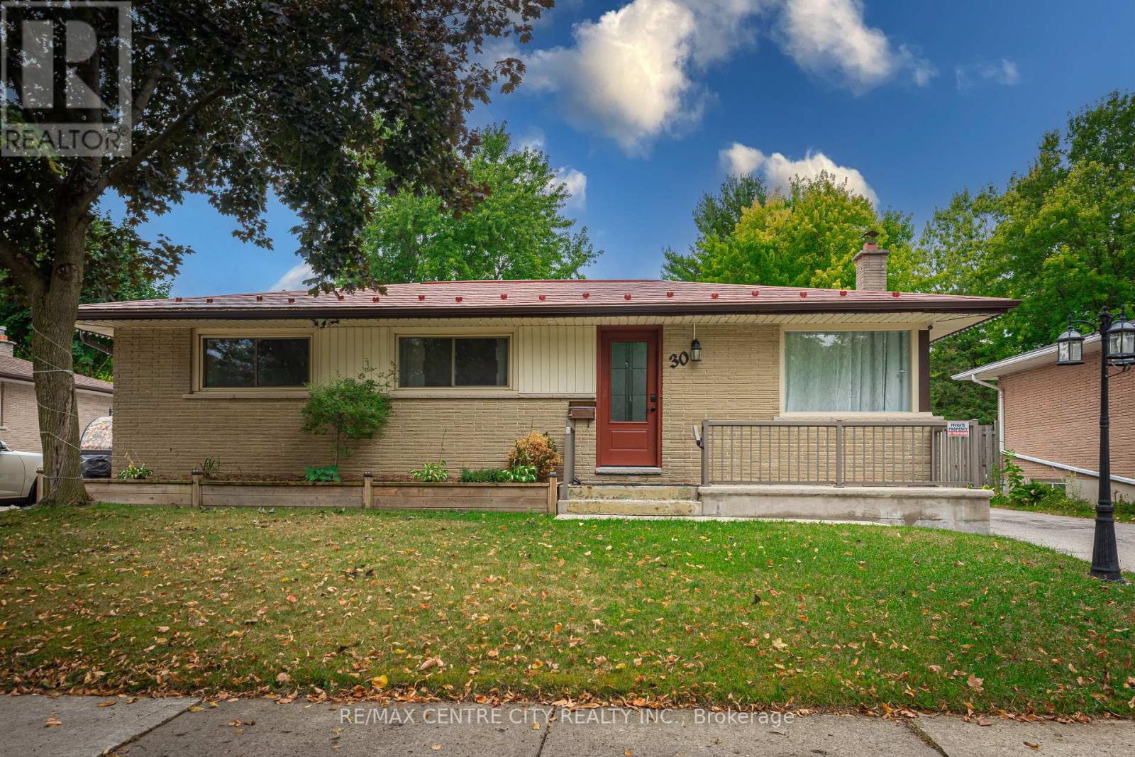 30 Tilipe Rd, London, ON N5V 2X4