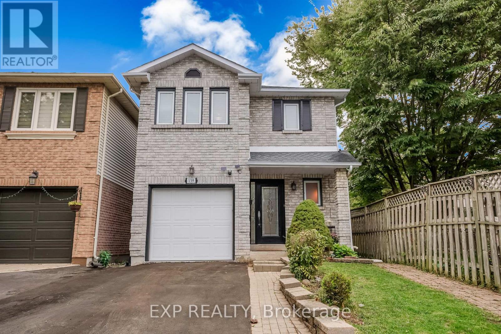 139 Adele Cres, Oshawa, ON L1J 7X7