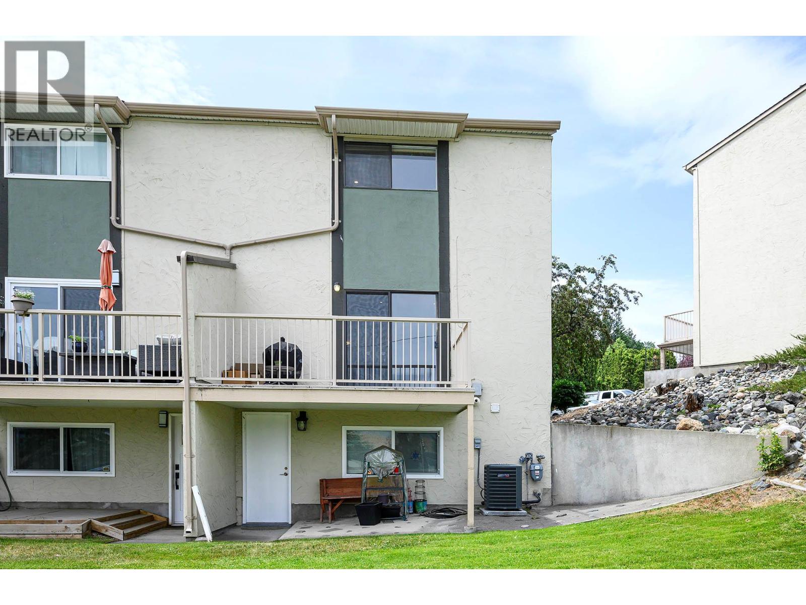 1469 Springhill Drive Unit 4, Kamloops, BC V2E 1H5