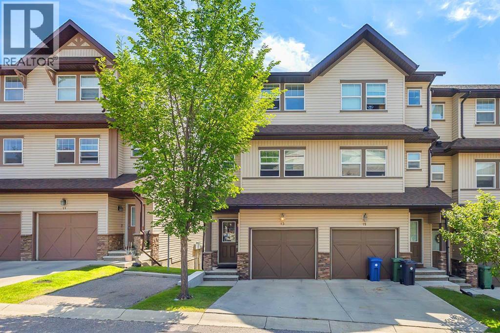 28 Heritage Drive Unit 13, Cochrane, AB T4C 0J8