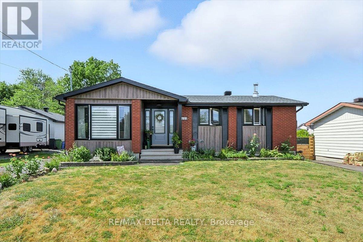 444 Gilles St, Clarence-Rockland, ON K4K 1G5