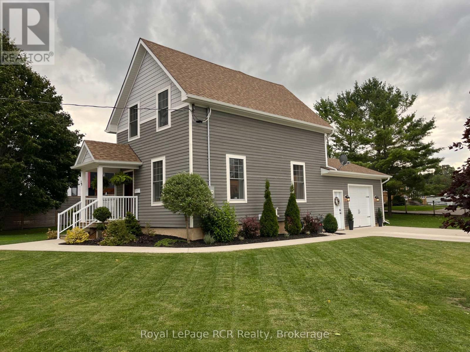 39 John St, Arran-Elderslie, ON N0H 2N0