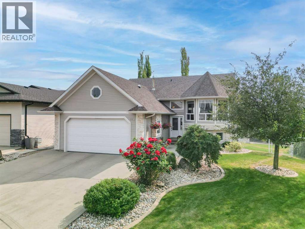 176 Daniel Cres, Red Deer, AB T4R 3M2