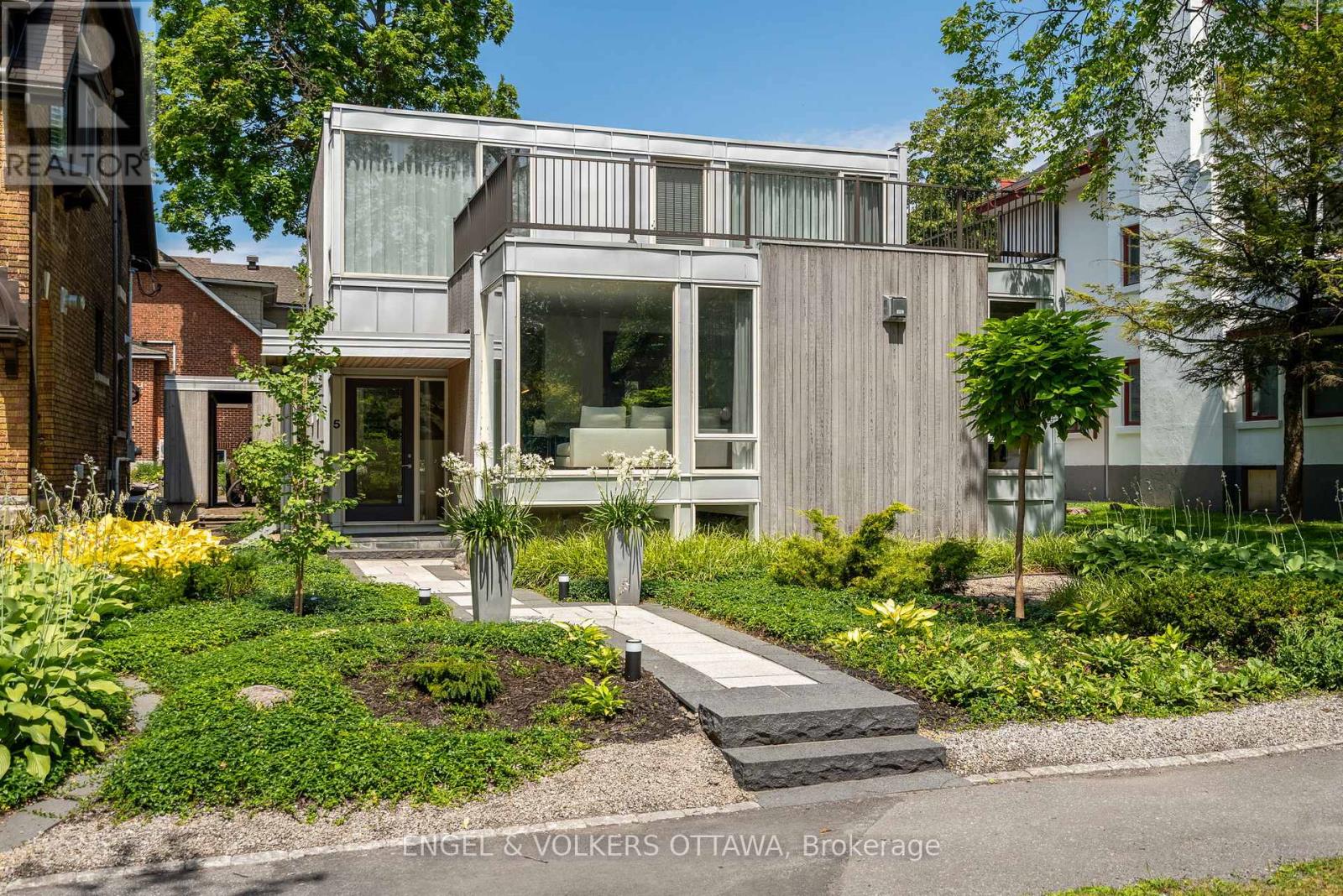 5 Clemow Ave, Ottawa, ON K1S 2A9