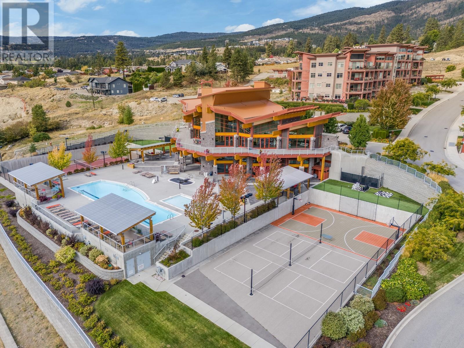 3211 Skyview Lane Unit 304, West Kelowna, BC V4T 3J3