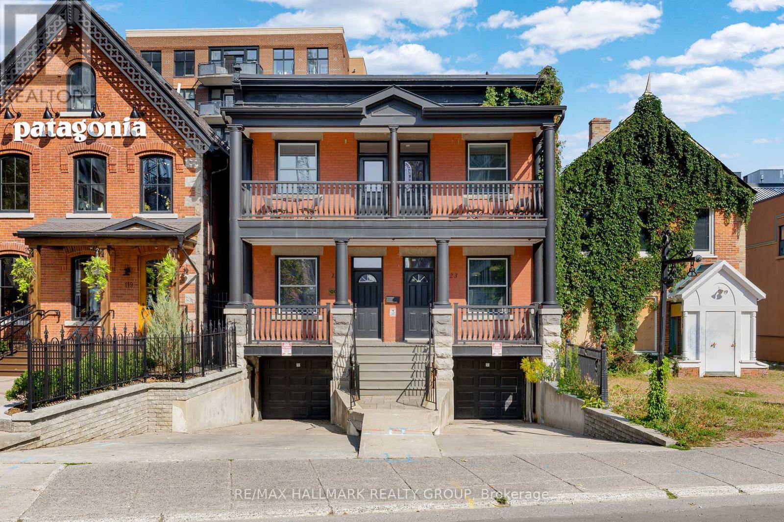 121 123 York St, Ottawa, ON K1N 5T4