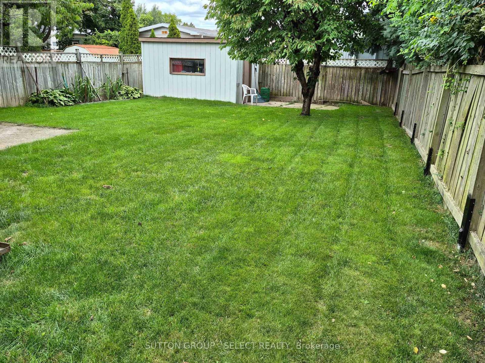 74 Bloomsbury Ct, London, ON N5V 3N8