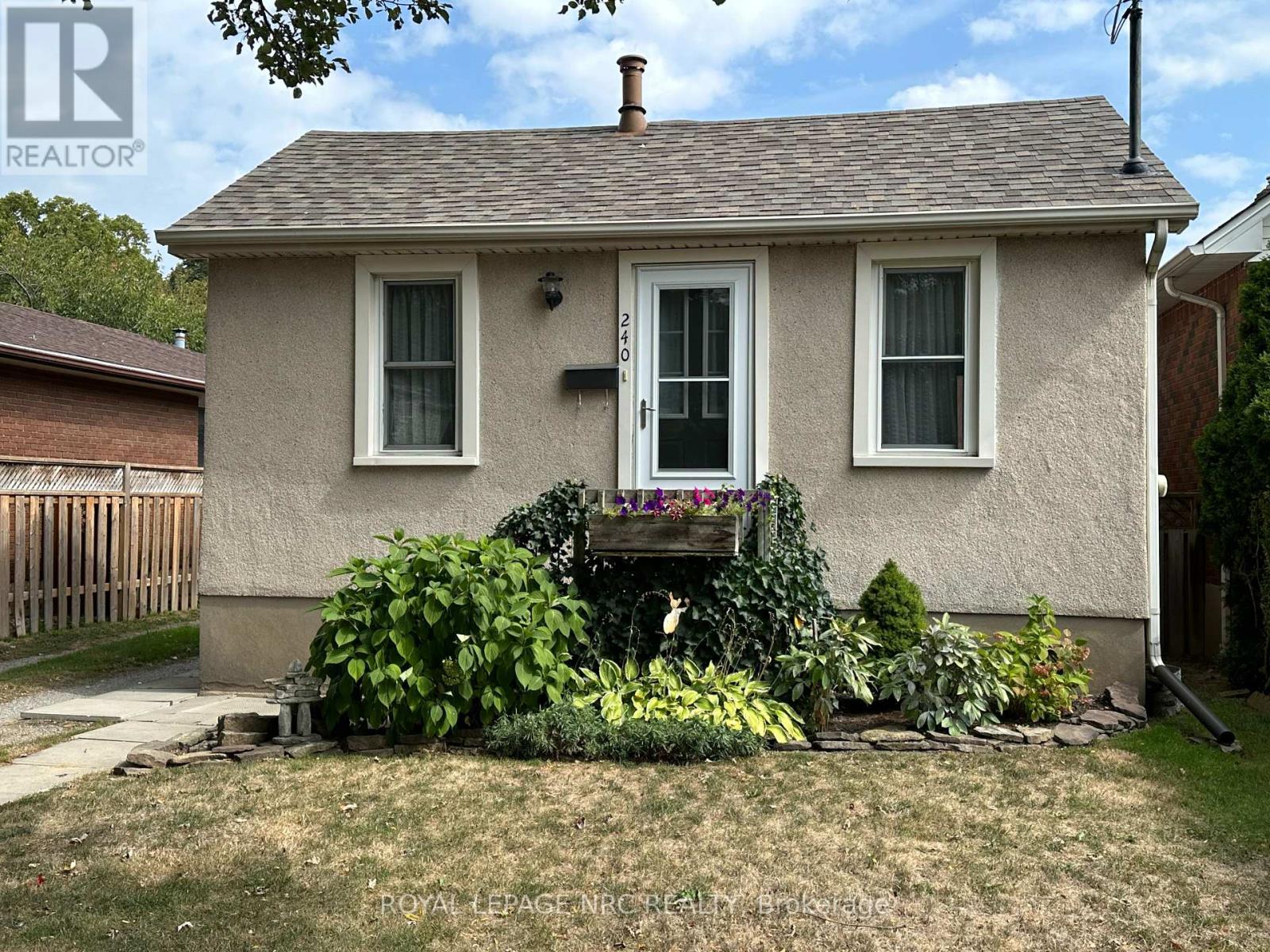 240 York St, St. Catharines, ON L2R 6G6