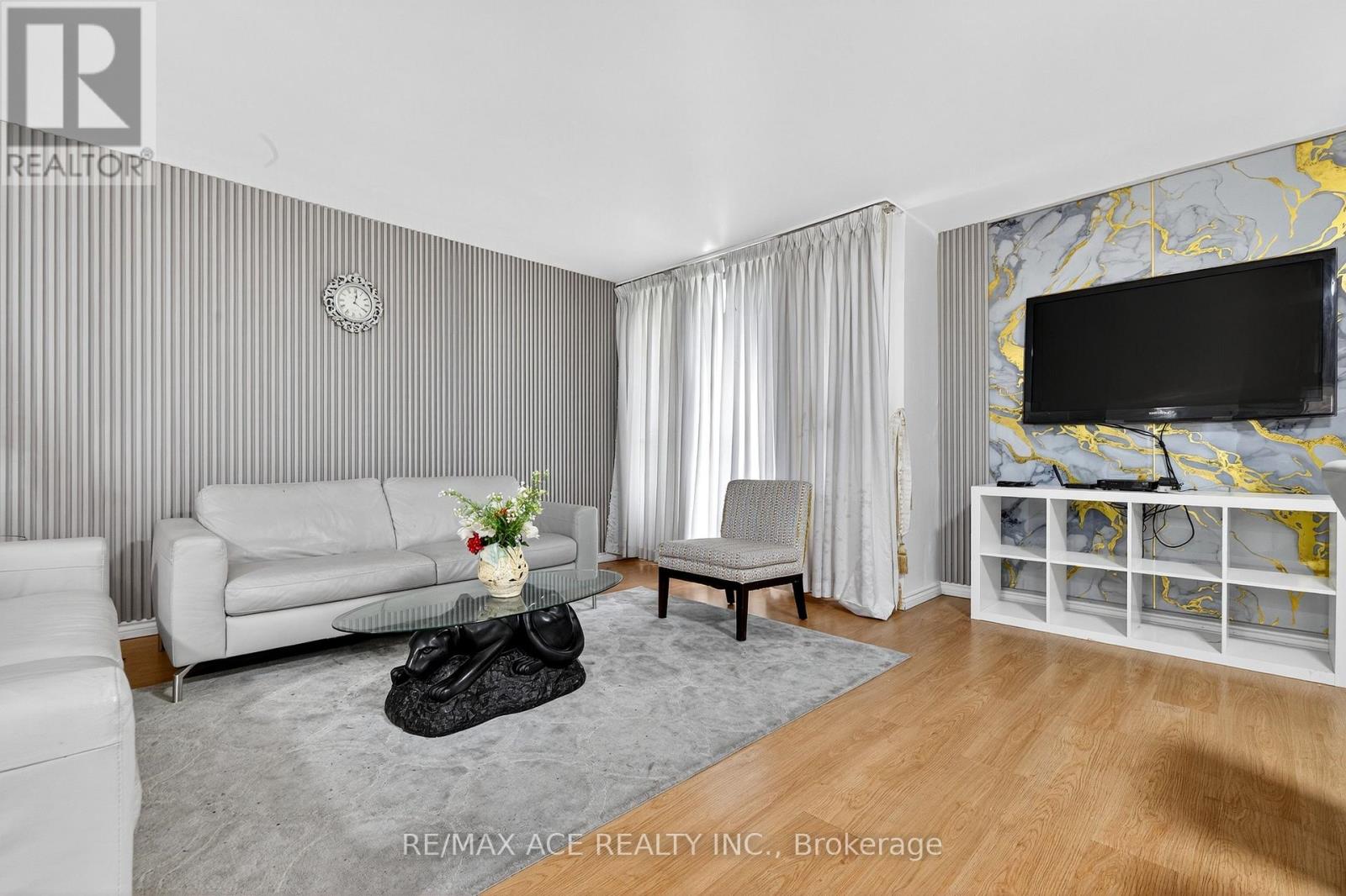 303 10 Crescent Town Rd, Toronto, ON M4C 5L3