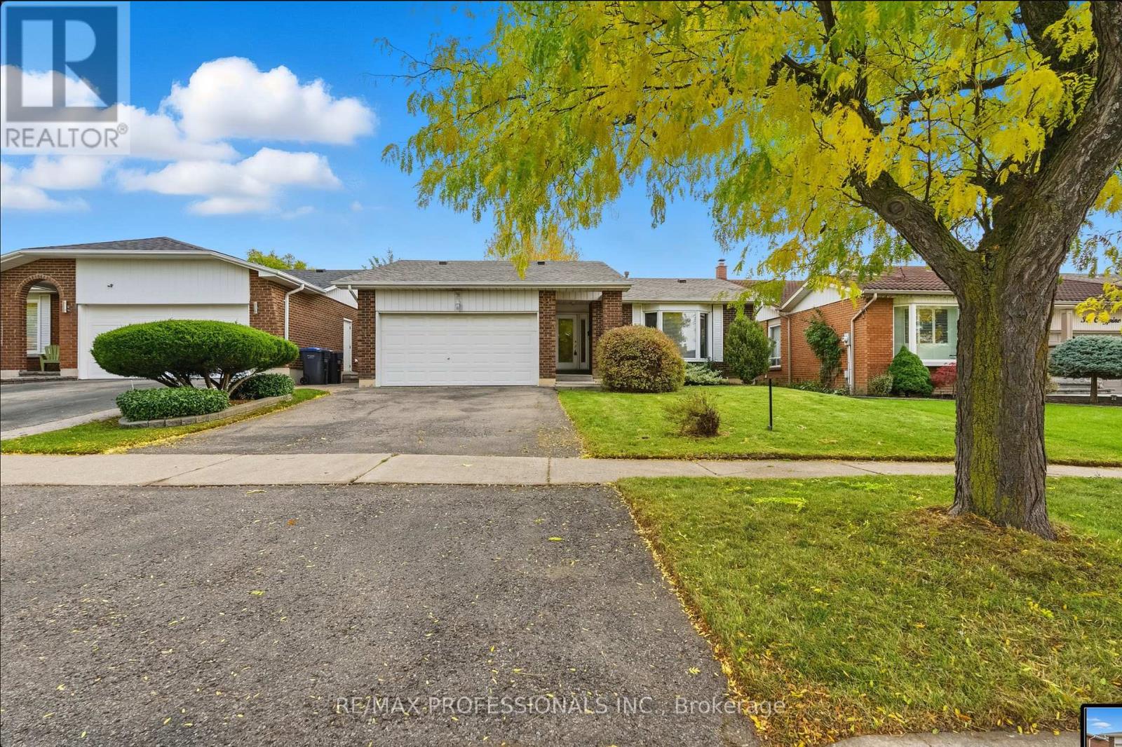 40 Claypine Trl, Brampton, ON L6V 3L9