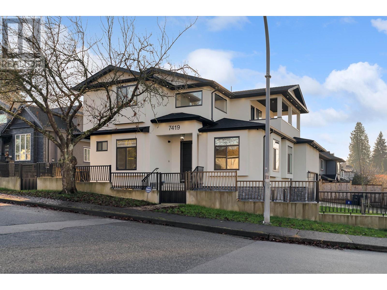 7419 1st Street, Burnaby, BC V3N 3S9