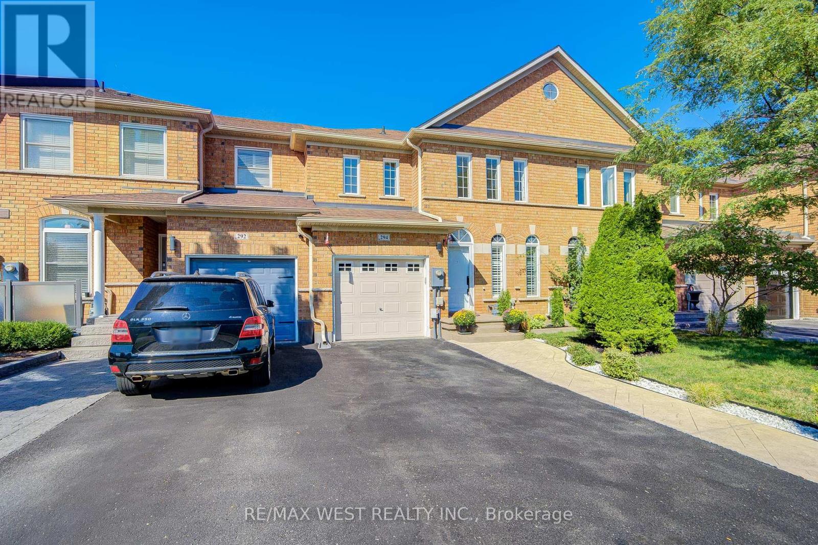 294 Hawkview Blvd, Vaughan Vellore Village, ON L4H 2G7