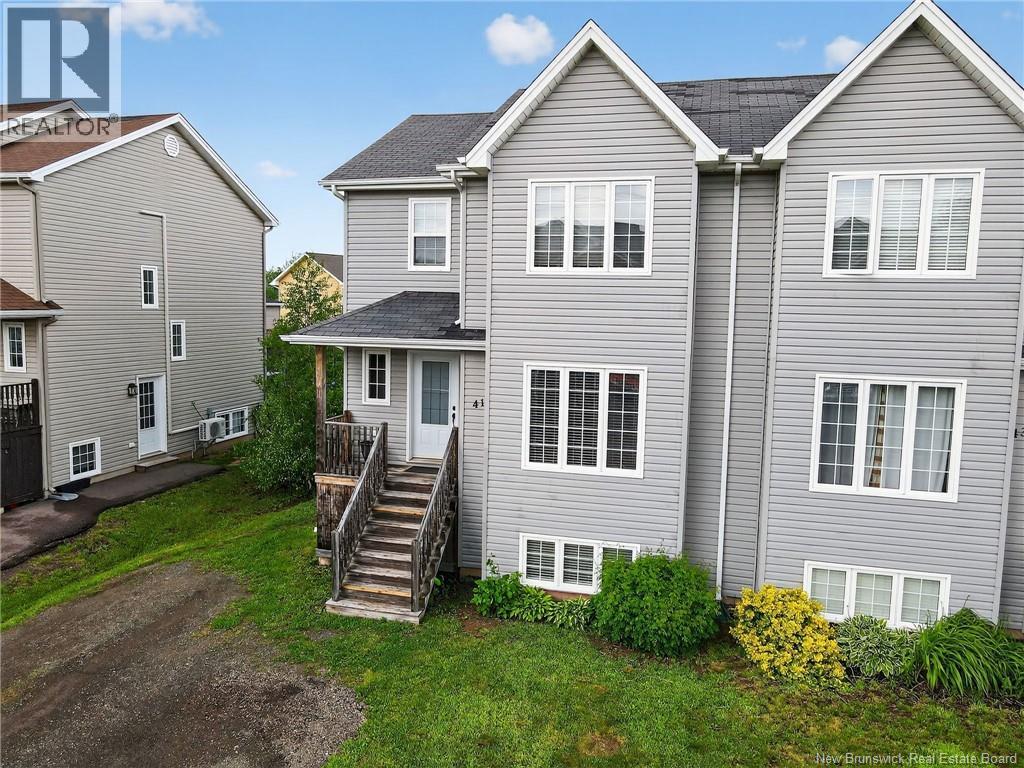 41 Birchfield St, Moncton, NB E1G 0W7