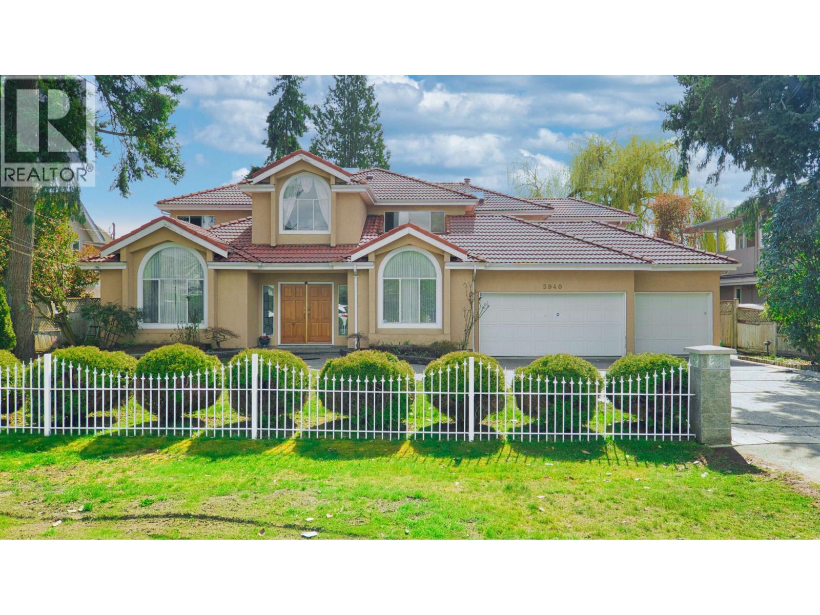 5940 Colville Rd, Richmond, BC V7C 3G1