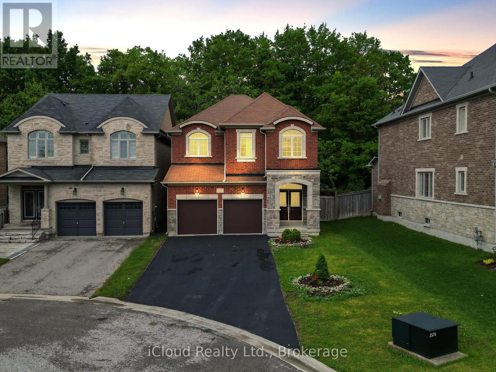 1292 Mccron Cres E, Newmarket Stonehaven-wyndham, ON L3X 0C7