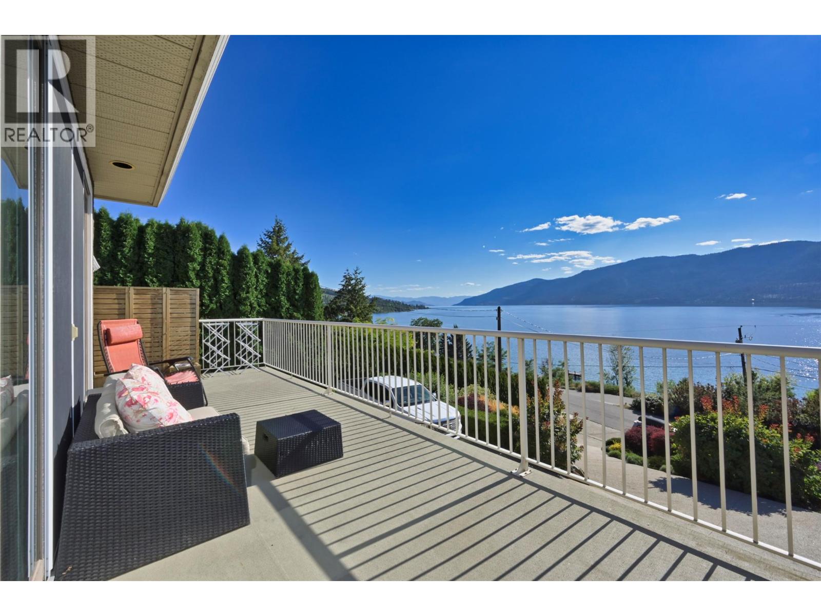 12975 Pixton Rd, Lake Country, BC V4V 1C9