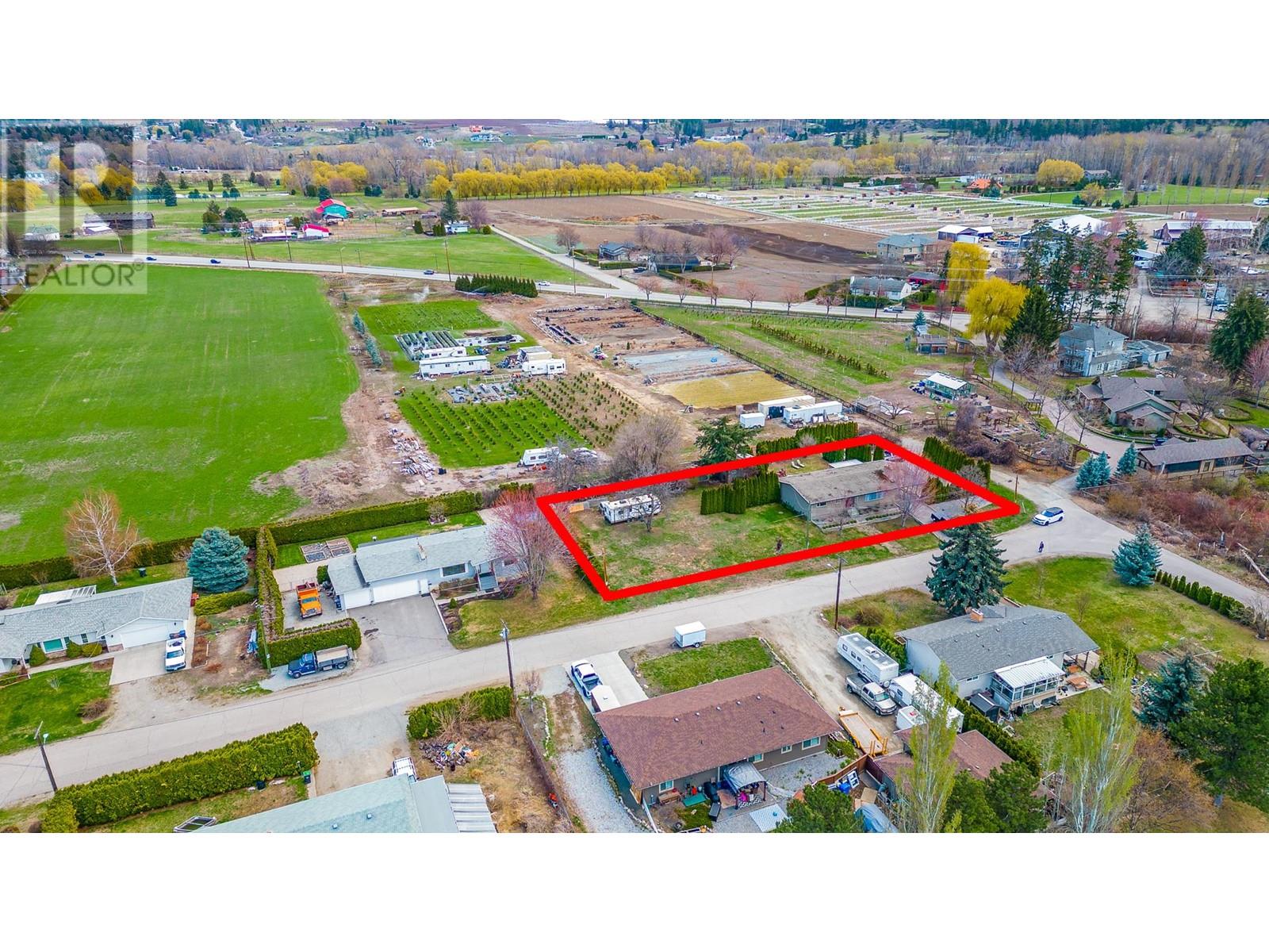 3259 St Amand Rd, Kelowna, BC V1W 3P2