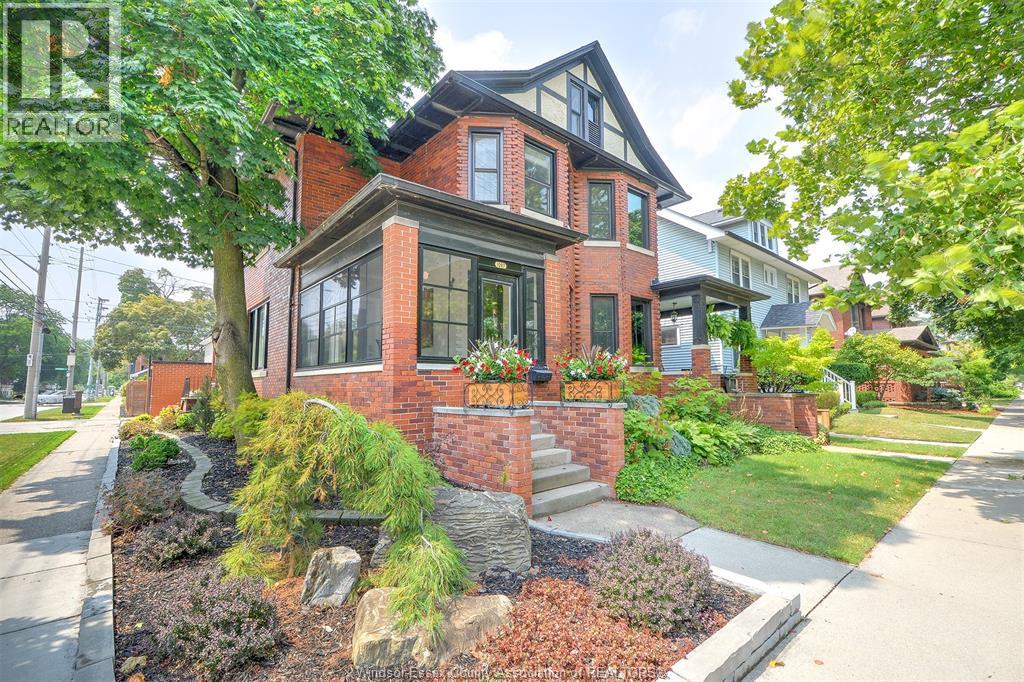 1097 Chilver Rd, Windsor, ON N8Y 2K6