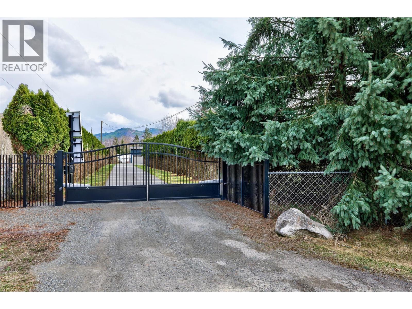 366 Staines Rd, Barriere, BC V0E 1E0