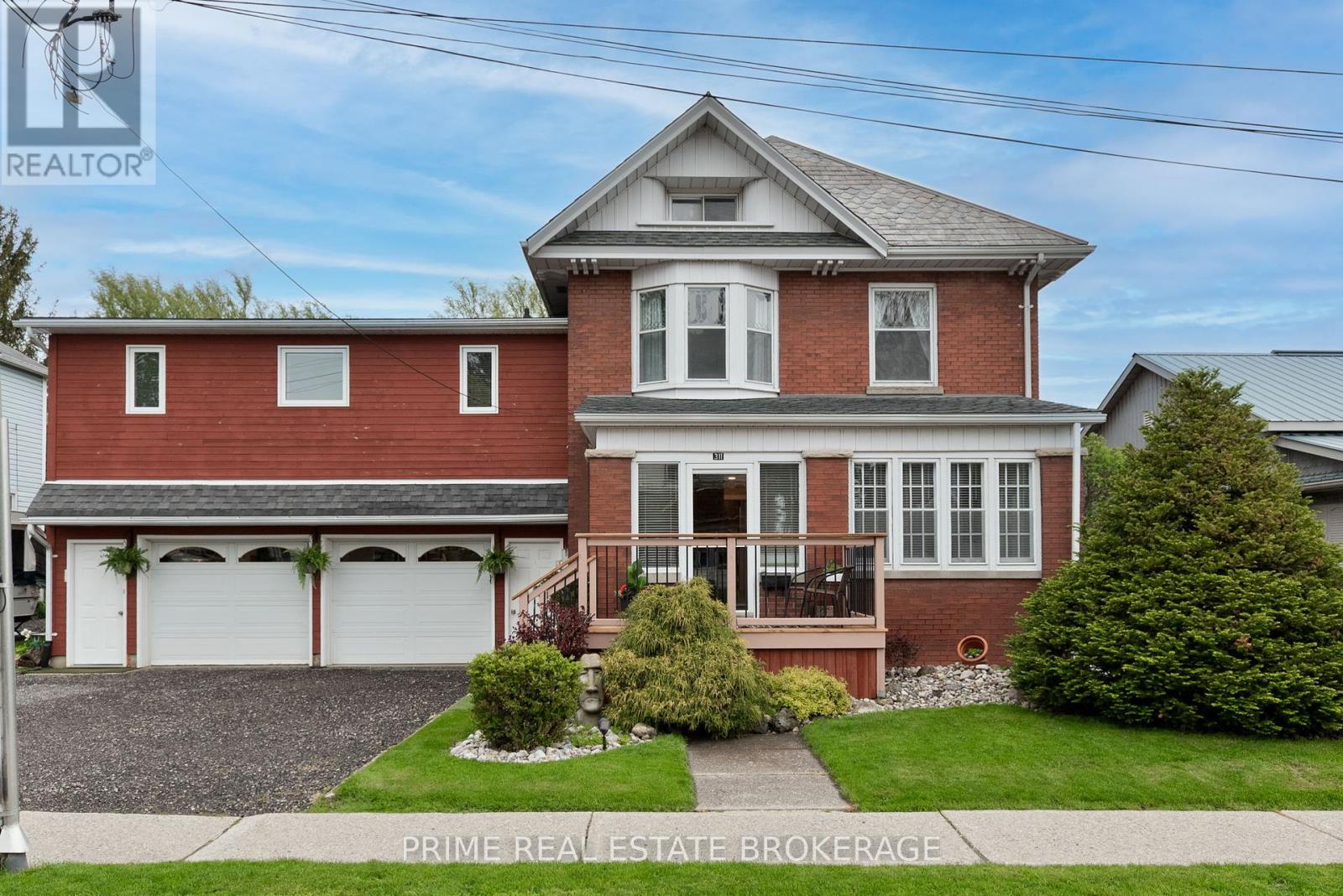 311 Smith St, Central Elgin, ON N5L 1C7