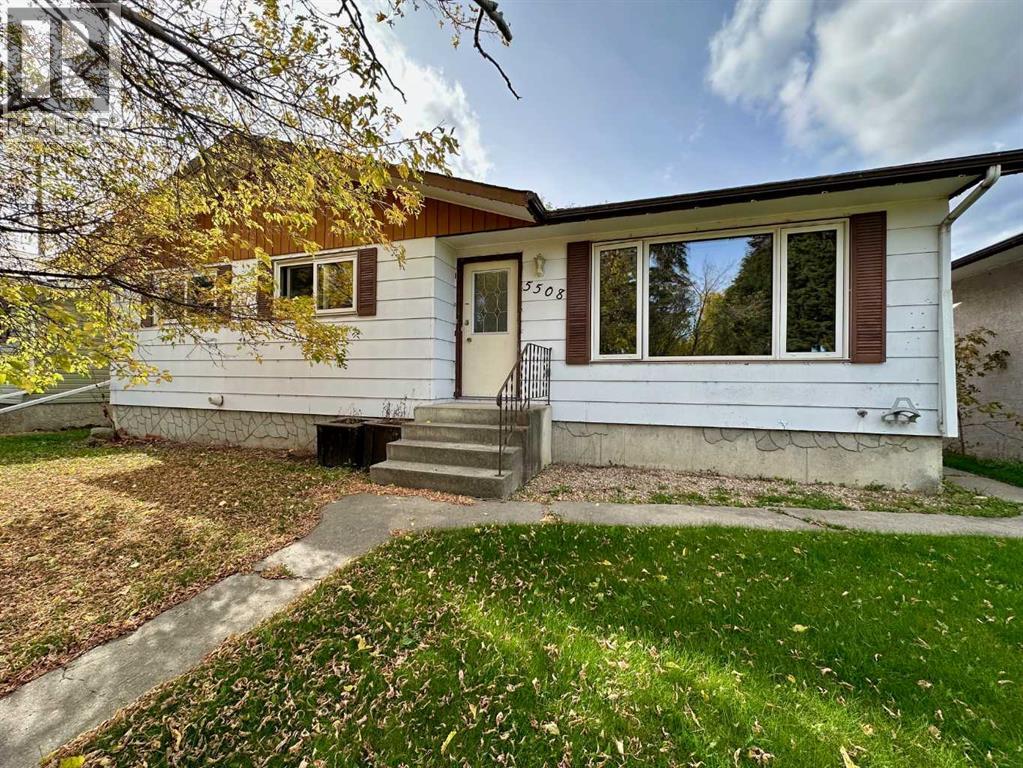 47 Street Unit 5508, Whitecourt, AB T7S 1A4