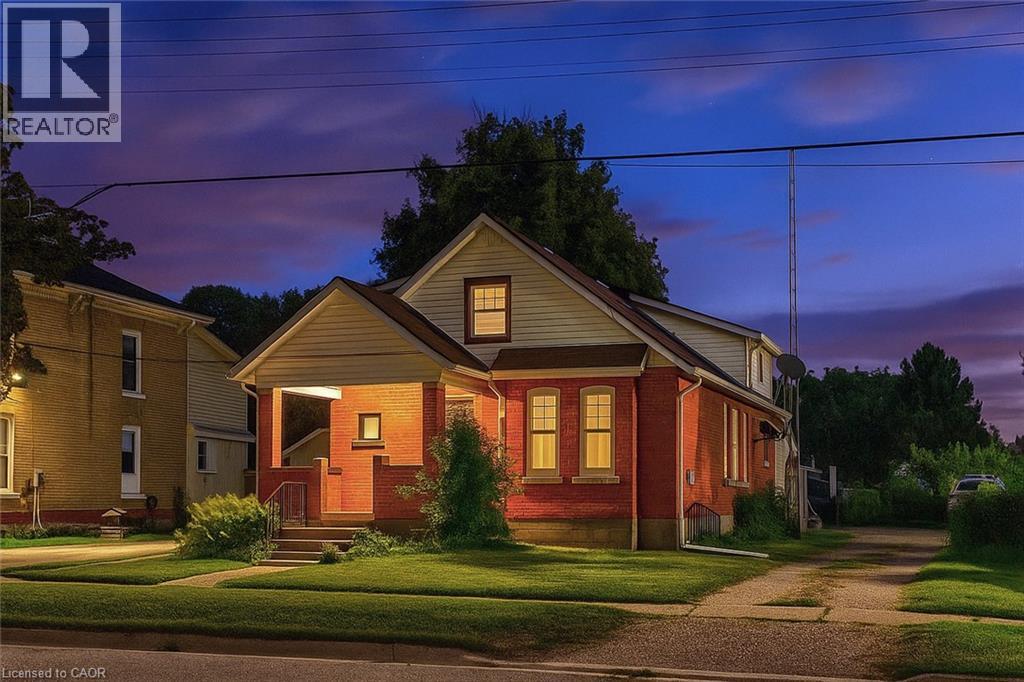 141 King St, Brant, ON N0E 1A0