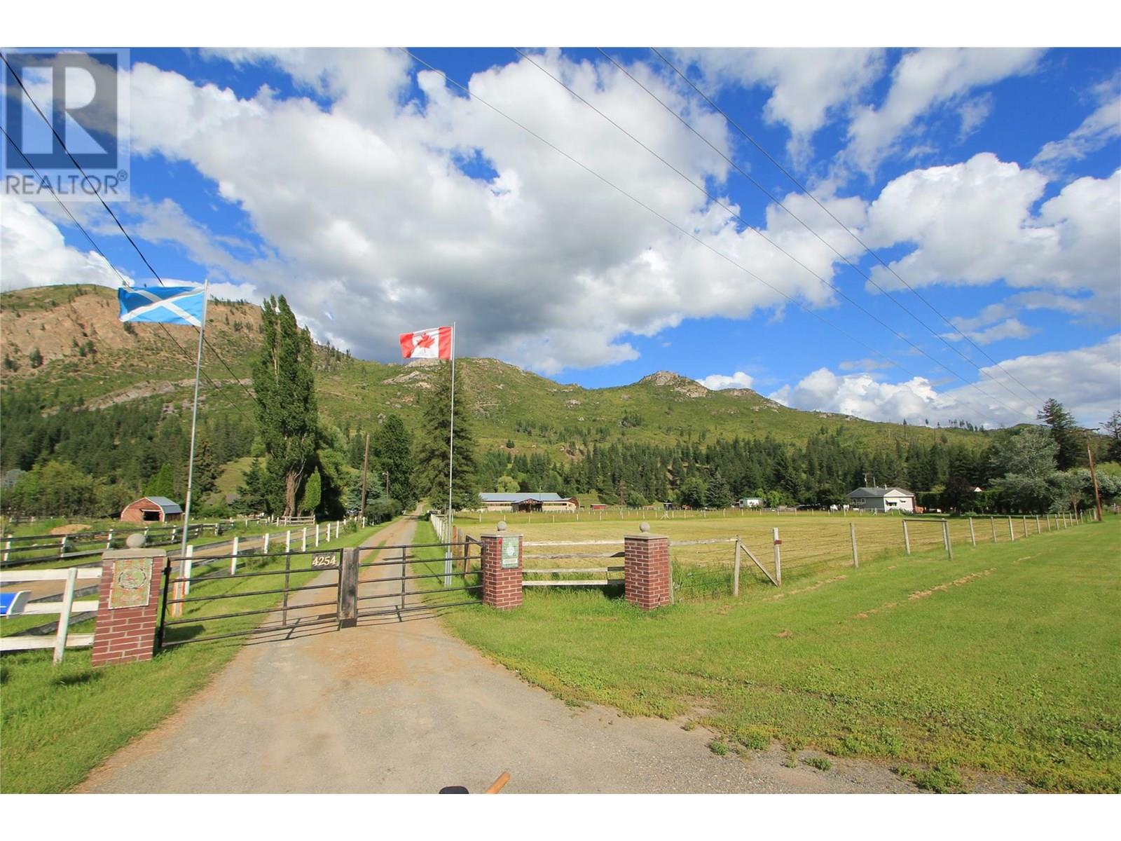 4254 Yellowhead Hwy S, Barriere, BC V0E 1E0