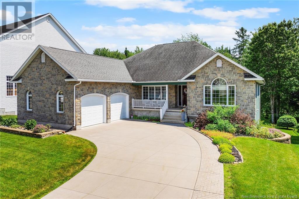 96 Summerhill Row, Fredericton, NB E3G 0E9