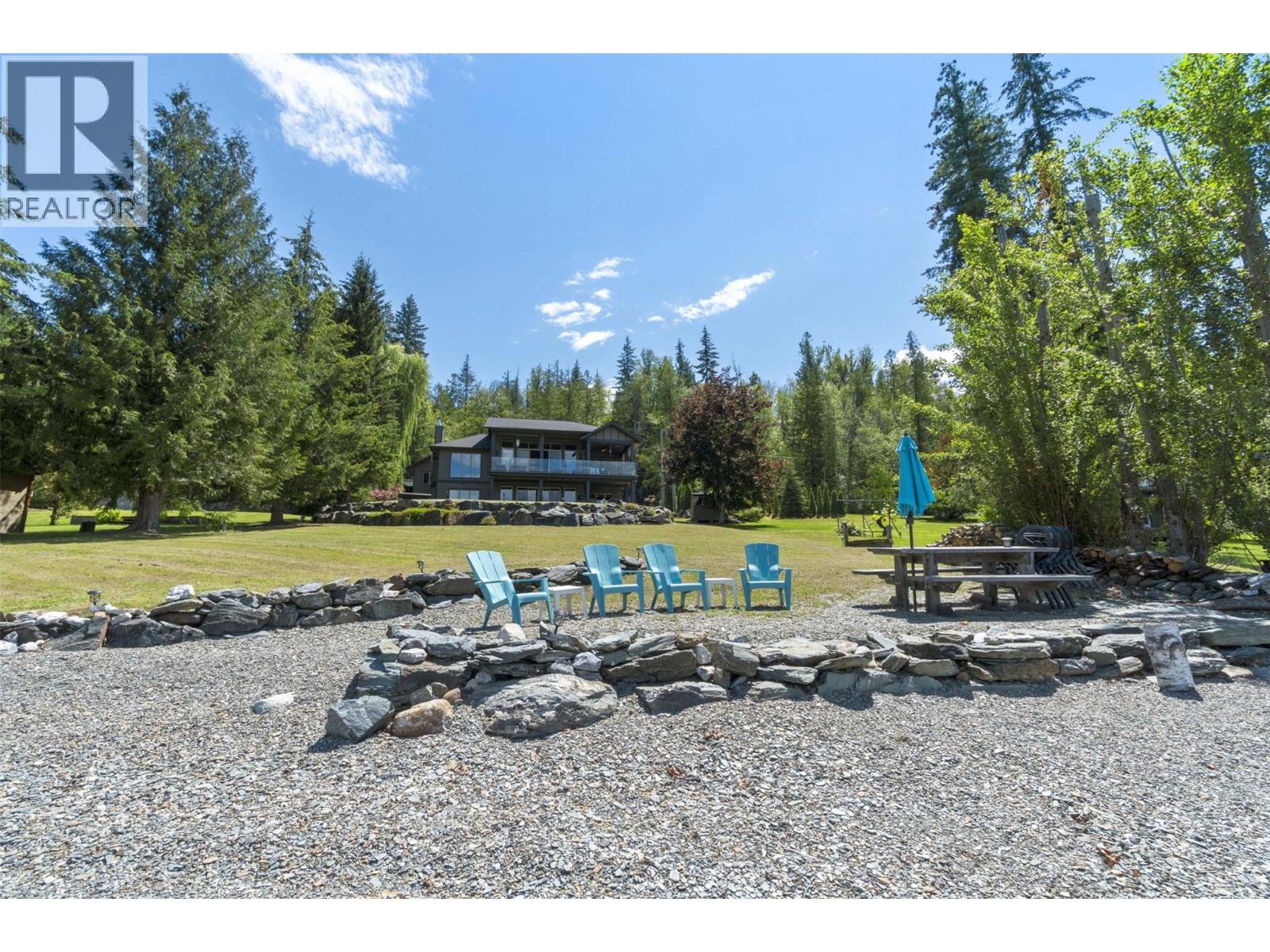 5581 Eagle Bay Road Unit 8, Eagle Bay, BC V0E 1T0