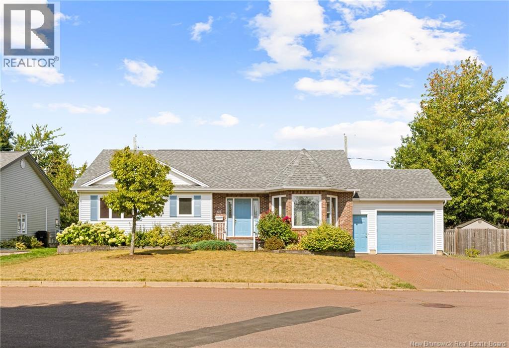 45 Foxwood Dr, Moncton, NB E1G 3S6