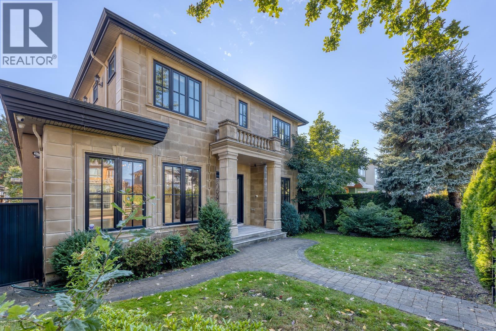2216 W 21st Ave, Vancouver, BC V6L 1J5
