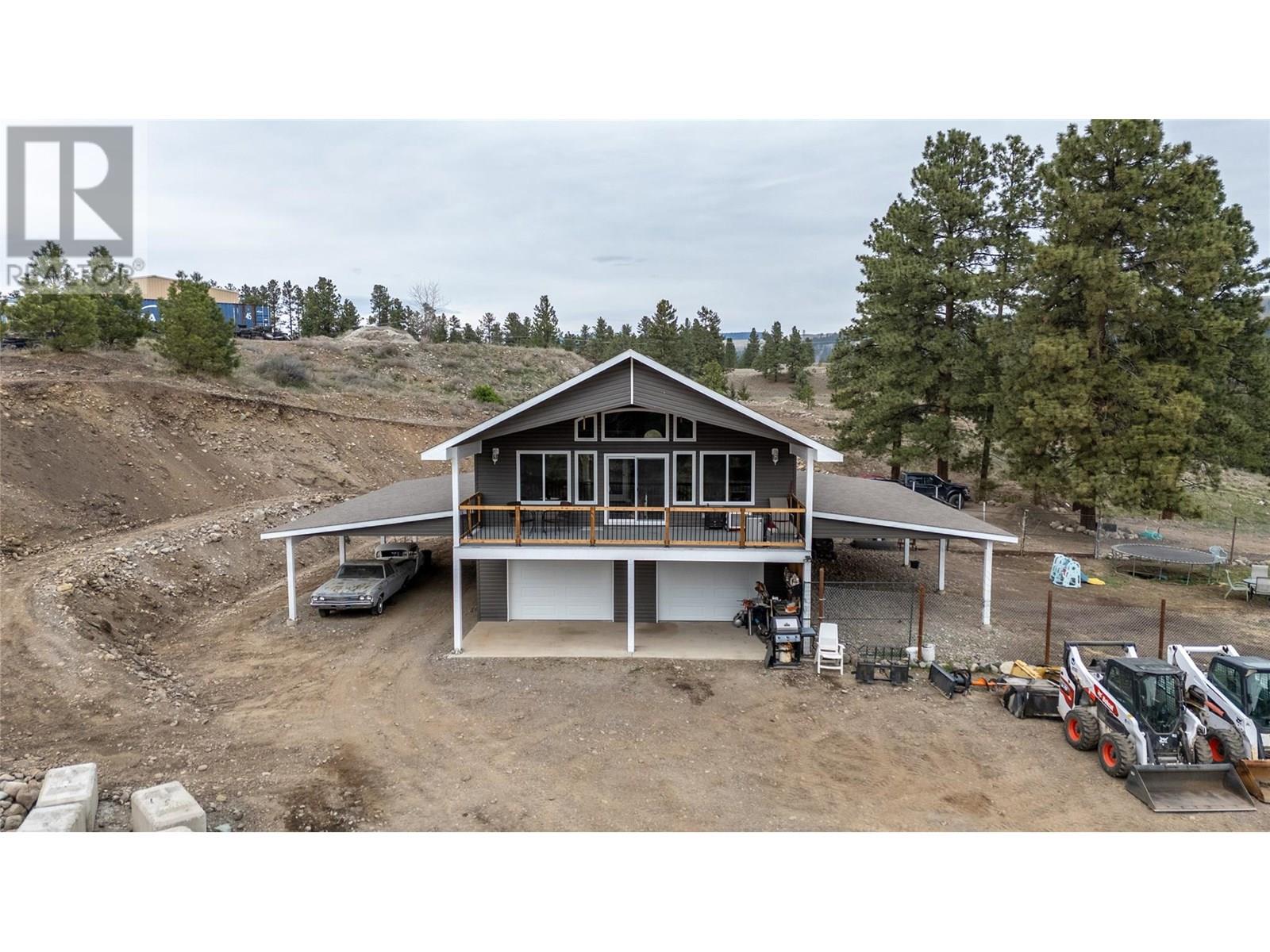 302 Laurie Currie Way, Princeton, BC V0X 1W0