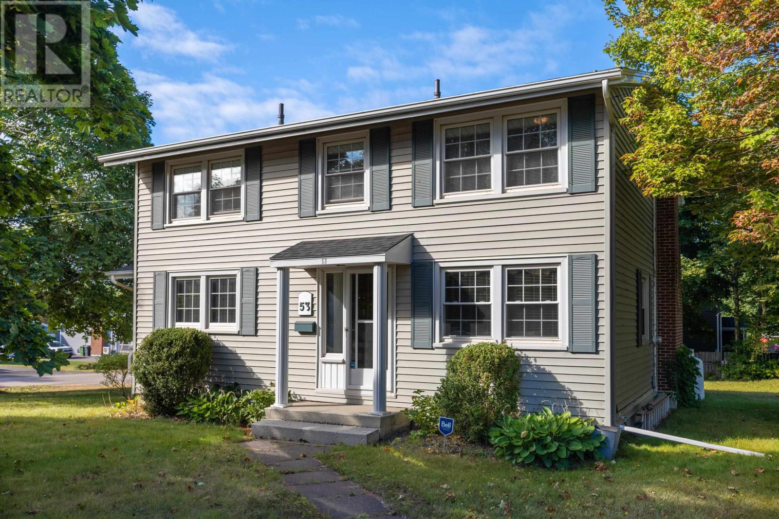 53 Maple Ave, Charlottetown, PE C1A 6E8