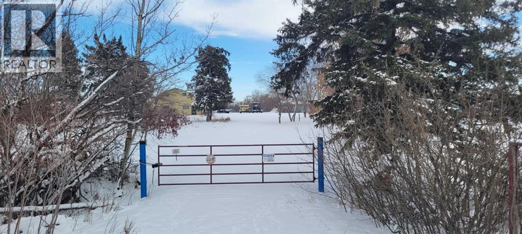 38449 Highway 20, Sylvan Lake, AB T4S 1Z7