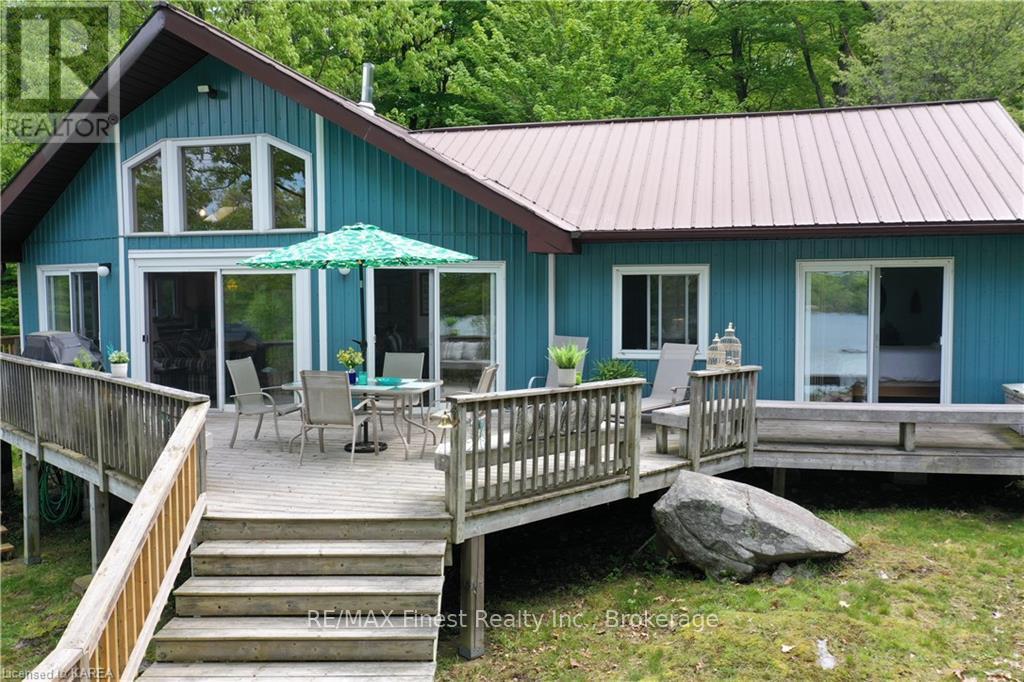 14 Downie Is, Frontenac Islands The Islands, ON K0E 1L0