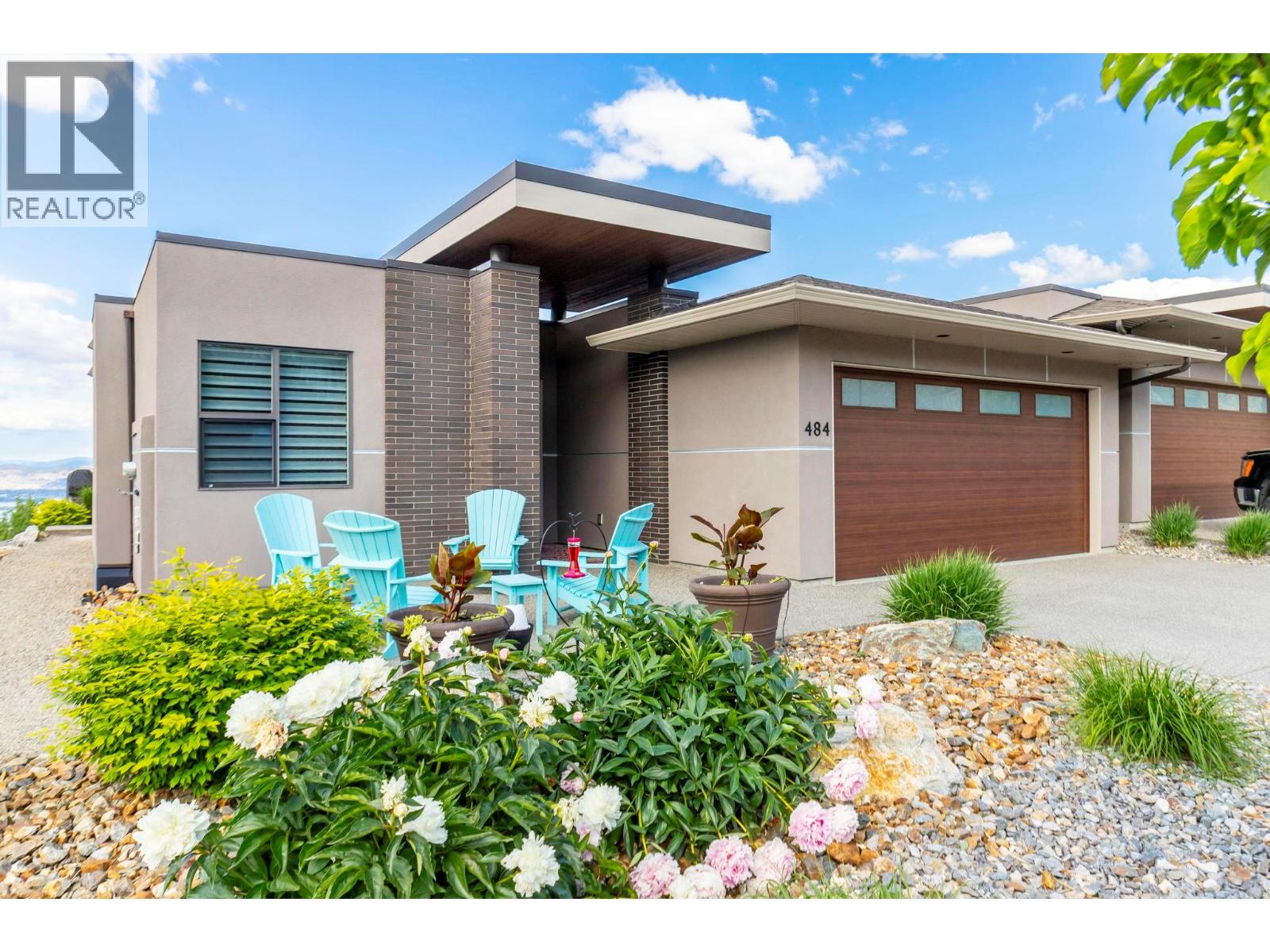 484 Sparrow Hawk Ct, Kelowna, BC V1W 0A6