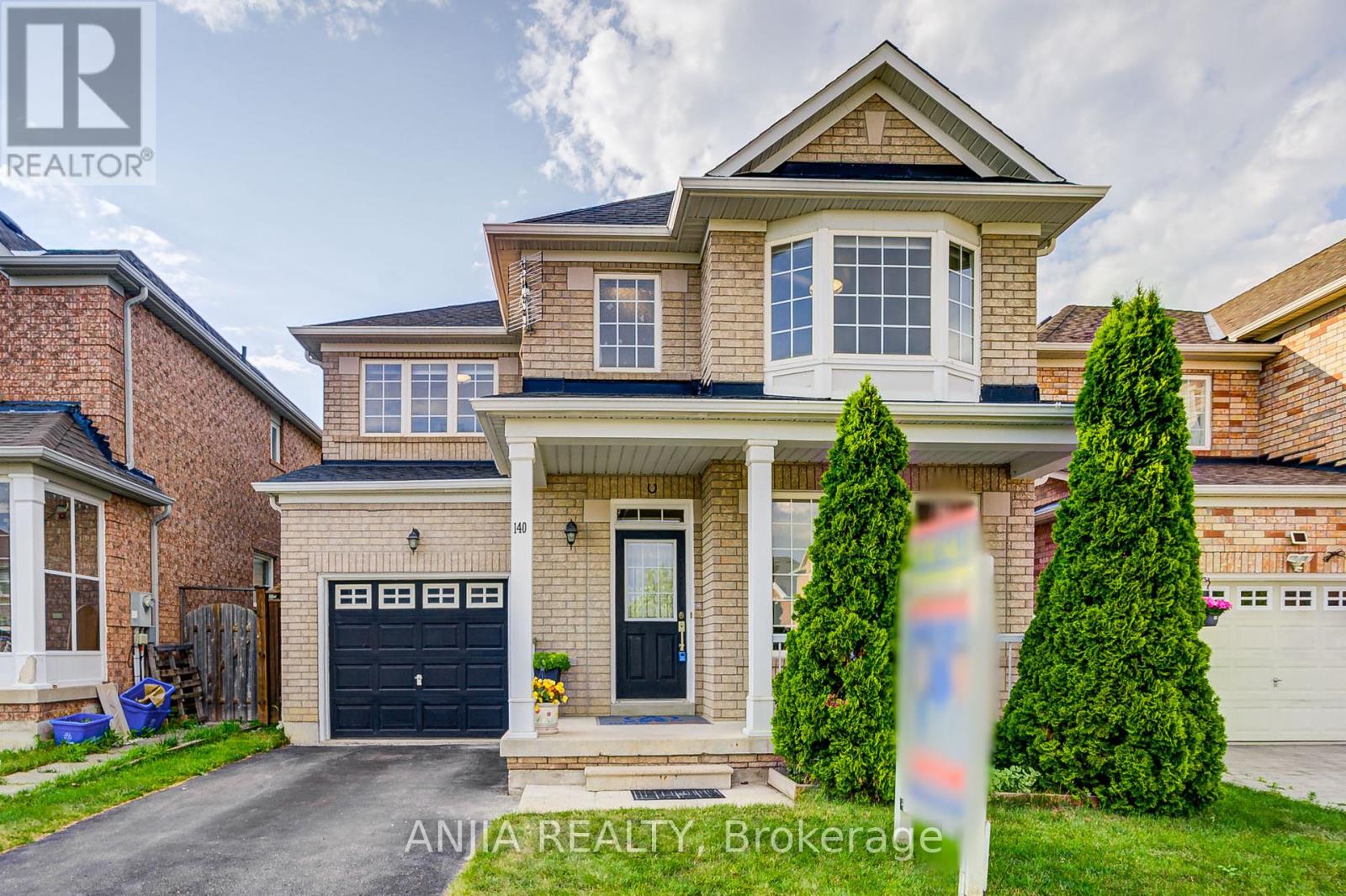 140 Edward Jefferys Ave, Markham, ON L6E 1V5