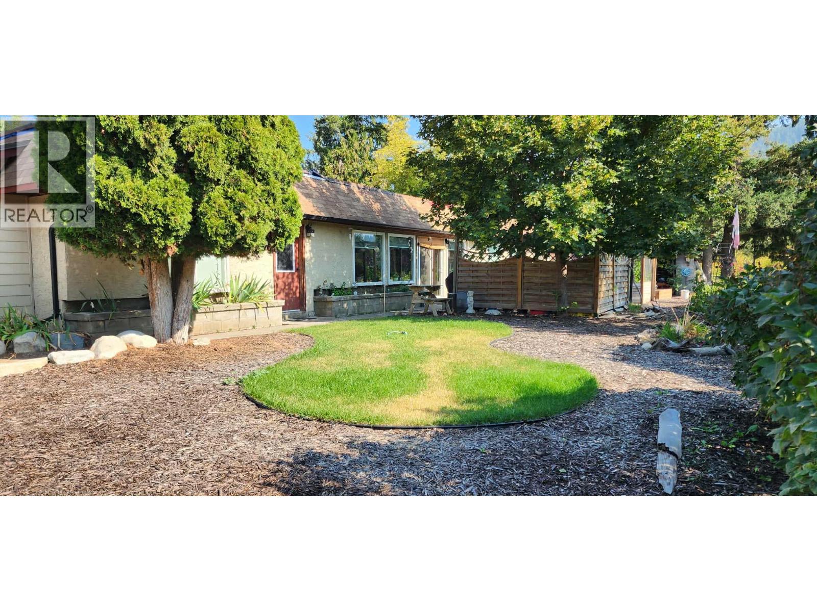 2713 Balsam Ln, Lumby, BC V0E 2G5